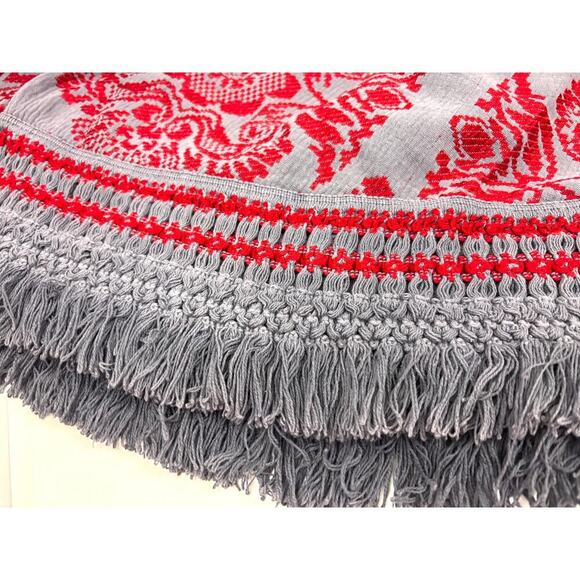 VTG Sears Tapestry Fringe Heavyweight Bedspread USA Made Red Gray 75"x71" - Picture 3 of 15